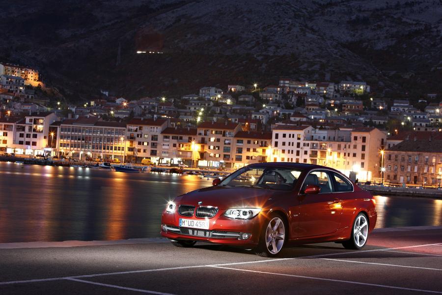  BMW 3-Series Coupe 2011 года  (фото 3 из 24)